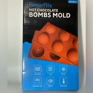 Hot Chocolate Bombs Molds (set of 3) NWT